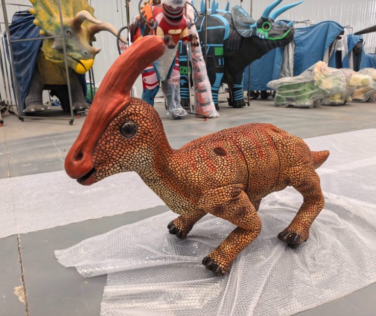 Dino Kammli fertig fur die Reise